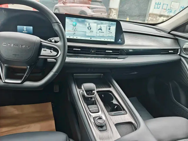 Chery Arrizo 8 — Фото автомобиля 4