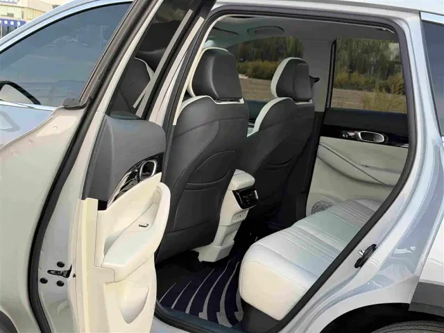Geely Galaxy Galaxy E5 2024 530km Explore+ Edition — Фото автомобиля 8