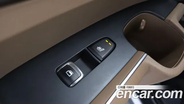 Kia Sorento Бензин 2.5T 2WD — Фото автомобиля 16