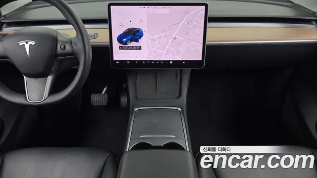Tesla Model Y — Фото автомобиля 20