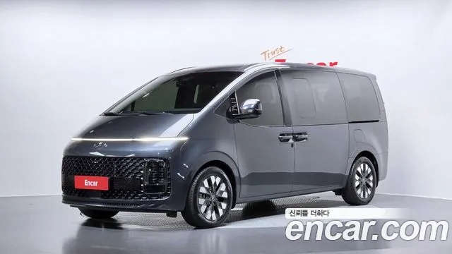 Фотография автомобиля — Hyundai Staria