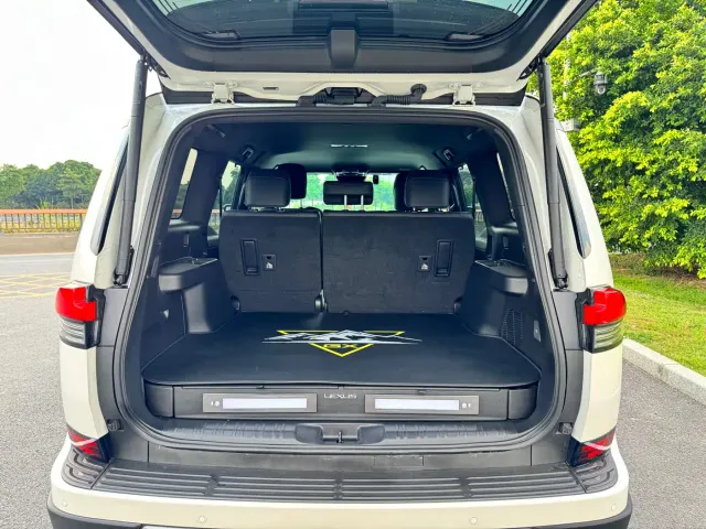 Lexus GX — Фото автомобиля 10