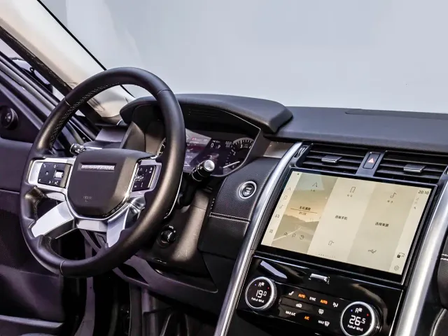Land Rover Discovery — Фото автомобиля 25
