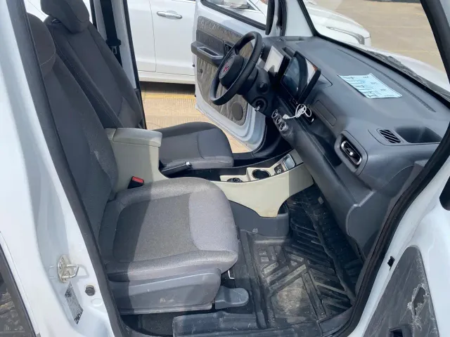 Wuling Zhiguang NEV — Фото автомобиля 9