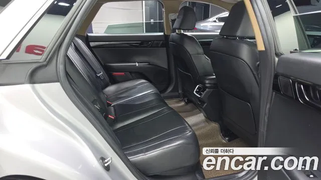 Hyundai Grandeur GN7 — Фото автомобиля 12