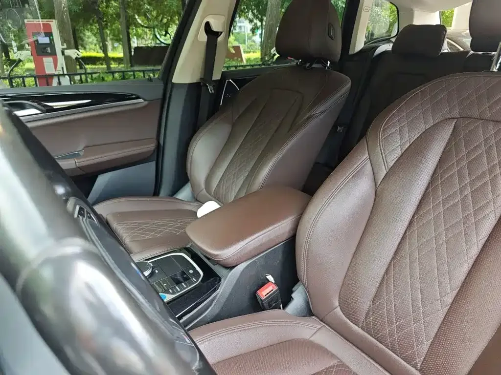 BMW BMW iX3 2023 Leading Type — Фото автомобиля 7