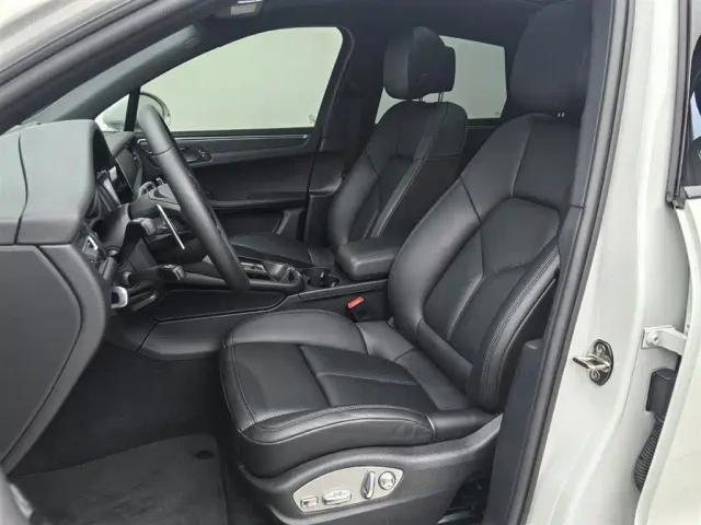 Porsche Macan — Фото автомобиля 19