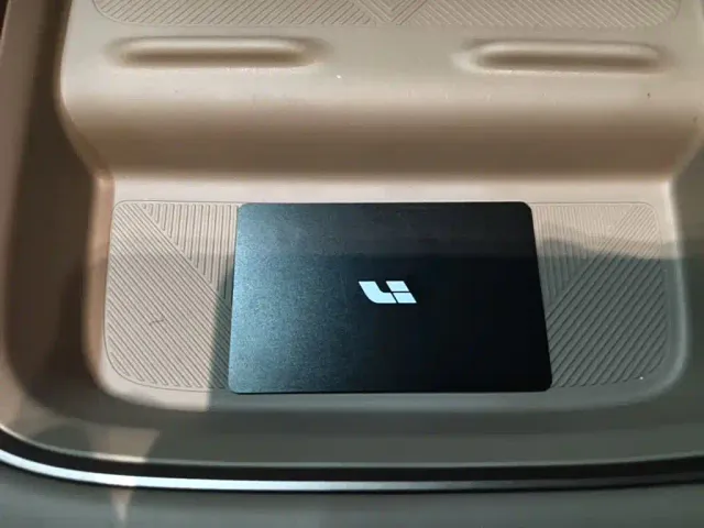 Li Auto i6 — Фото автомобиля 8