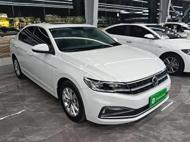 Volkswagen Bora — Фото автомобиля 3