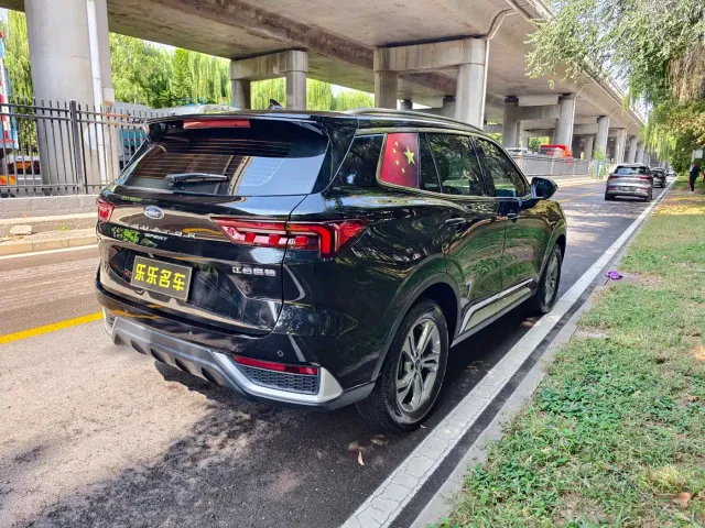 Ford Lingrui — Фото автомобиля 5