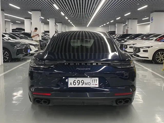 Porsche Panamera — Фото автомобиля 16