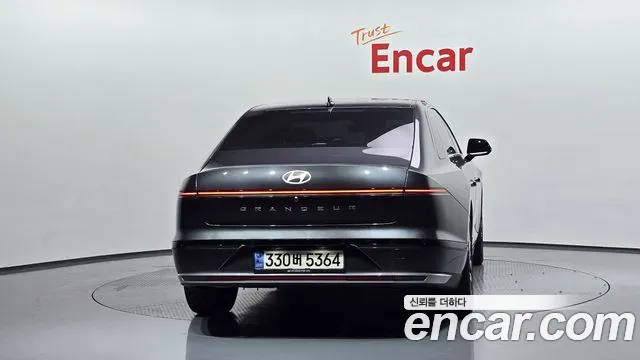 Hyundai Grandeur GN7 — Фото автомобиля 4