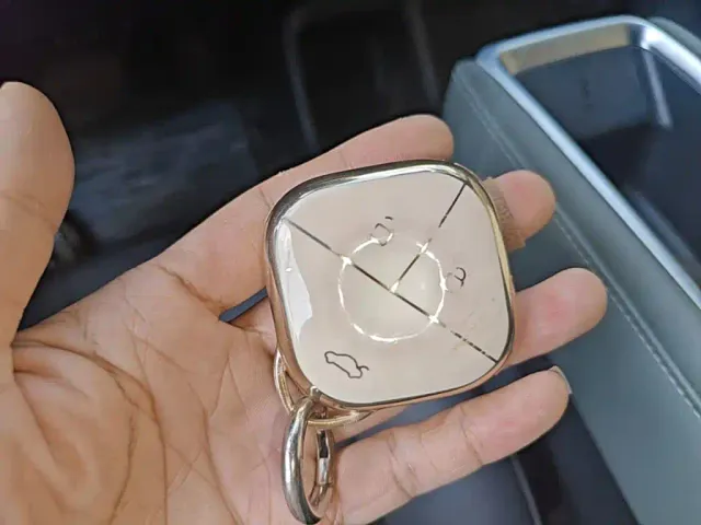 Baojun Yep Plus — Фото автомобиля 8