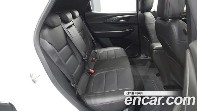 ChevroletGMDaewoo Trailblazer Новый Trailblazer 1.3 Turbo 2WD — Фото автомобиля 12