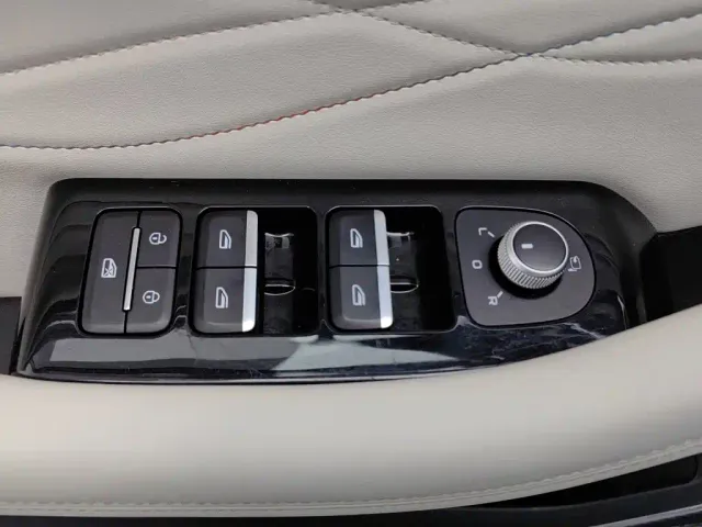 Geely Xingyue L — Фото автомобиля 9
