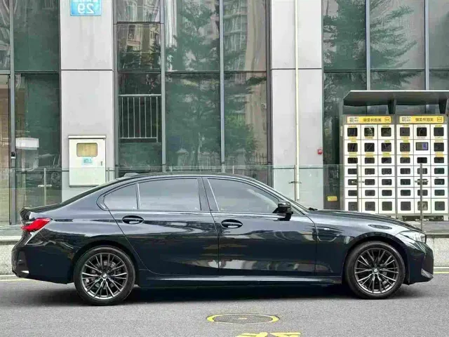 BMW 3 Series — Фото автомобиля 4