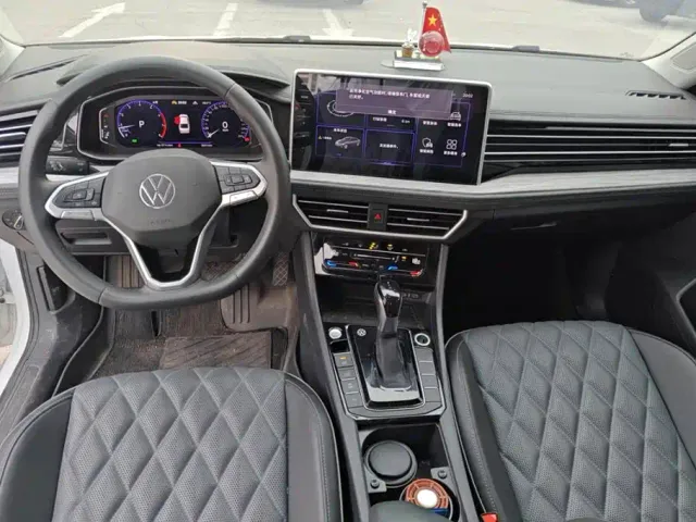 Volkswagen Sagitar — Фото автомобиля 12