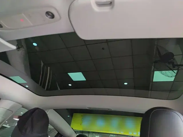 Tesla Model 3 2022 Model Rear-Wheel Drive Version — Фото автомобиля 17