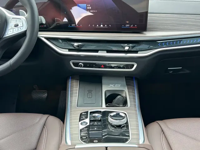 BMW X5 — Фото автомобиля 19