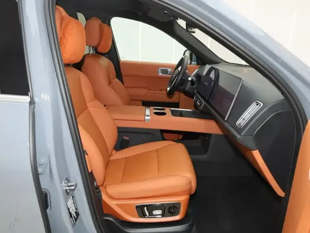 Li Auto Li L8 2025 Ultra Smart Renewal Edition — Фото автомобиля 21