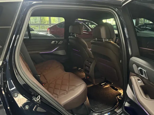 BMW X5 — Фото автомобиля 12
