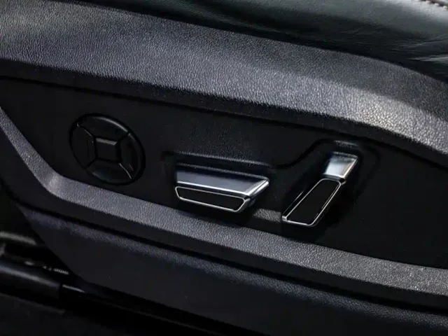 Audi Q6 — Фото автомобиля 13