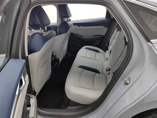 Geely Xingrui — Фото автомобиля 15