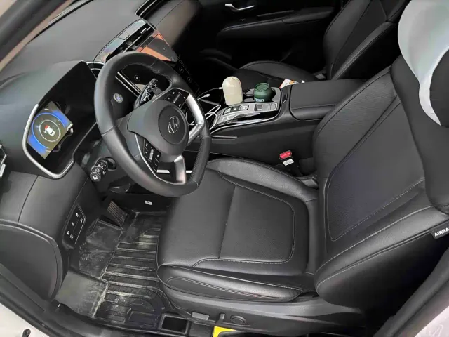Hyundai Tucson — Фото автомобиля 3