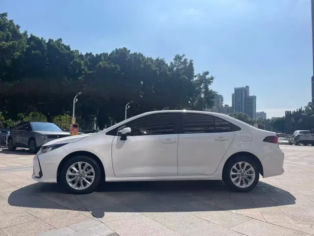 Toyota Corolla — Фото автомобиля 4