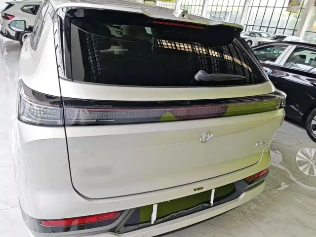 Dongfeng Aeolus L8 — Фото автомобиля 5