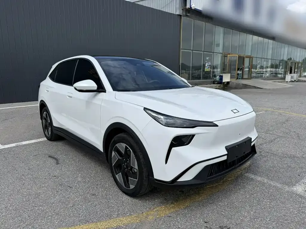 Besturn Yueyi 03 2025 Model 565km Comfort Edition — Фото автомобиля 6