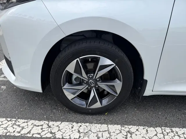 GAC Trumpchi M6 — Фото автомобиля 9