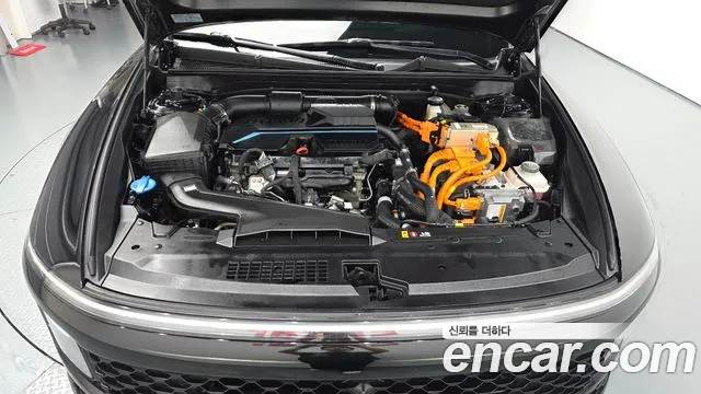 Hyundai Grandeur GN7 — Фото автомобиля 6