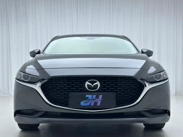 Mazda Axela — Фото автомобиля 2