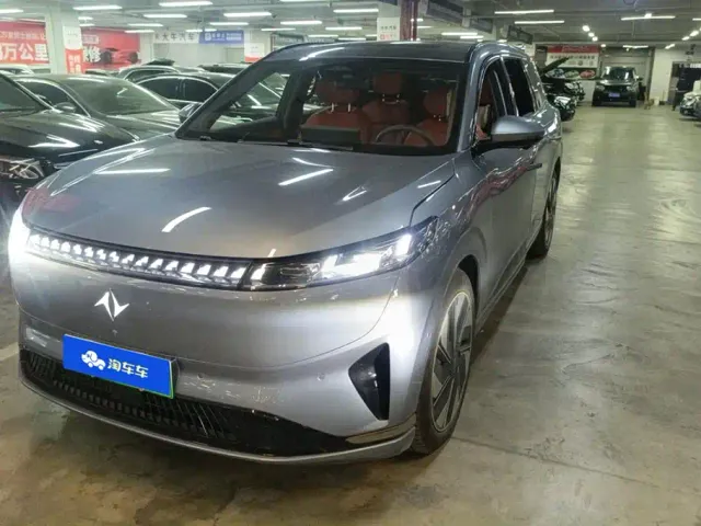 Фотография автомобиля — Dongfeng eπ 008