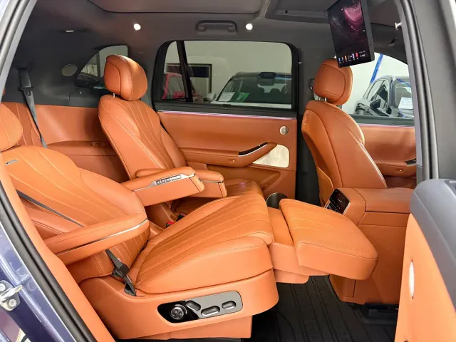 Aito M7 — Фото автомобиля 11