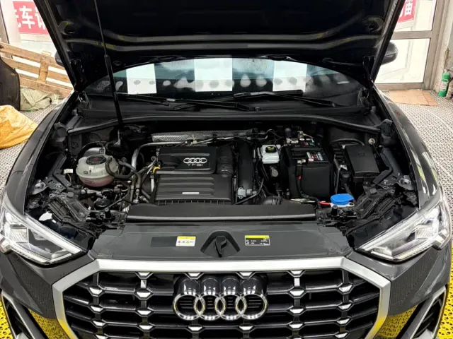 Audi Q3 — Фото автомобиля 9