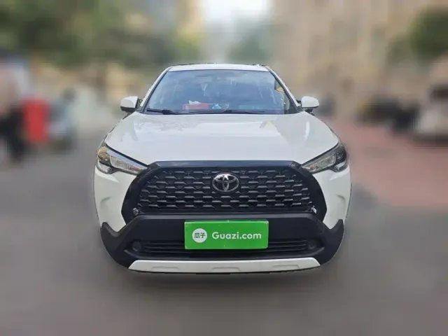Toyota Corolla Cross — Фото автомобиля 2