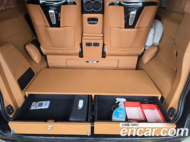 Mercedes-Benz V-Class — Фото автомобиля 19