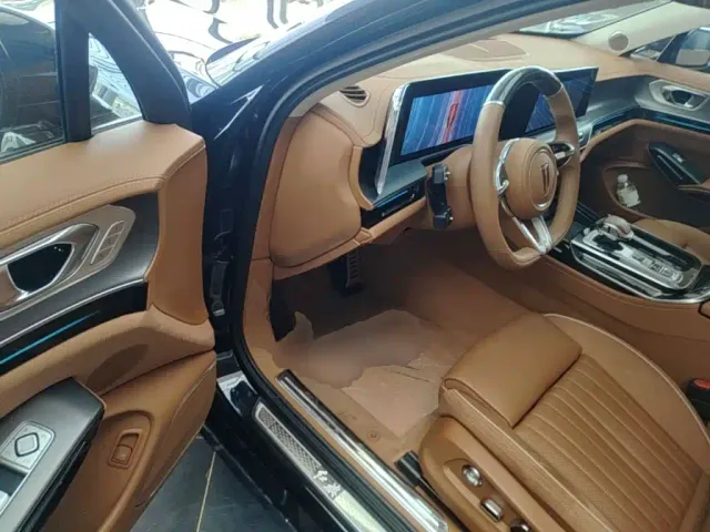 Hongqi H9 — Фото автомобиля 15