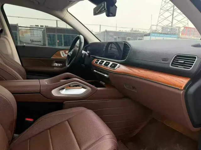 Mercedes-Benz GLS-Class — Фото автомобиля 6