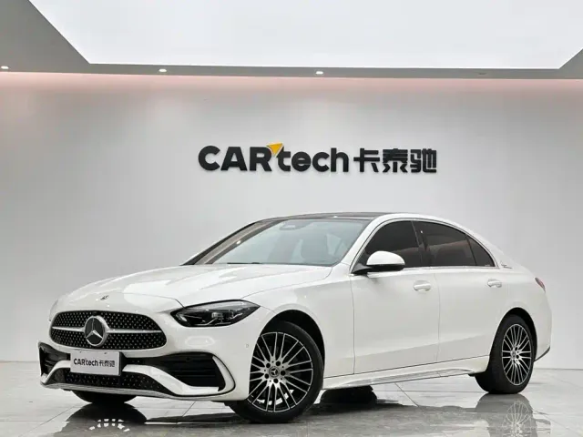 Фотография автомобиля — Mercedes-Benz C-Class