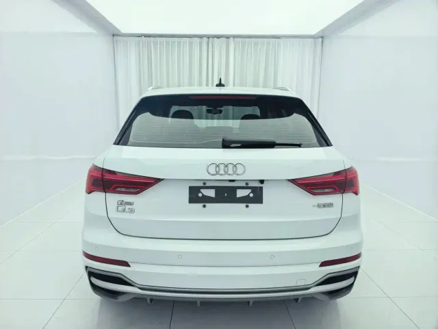 Audi Q3 — Фото автомобиля 5