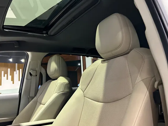 Toyota Sienna — Фото автомобиля 9