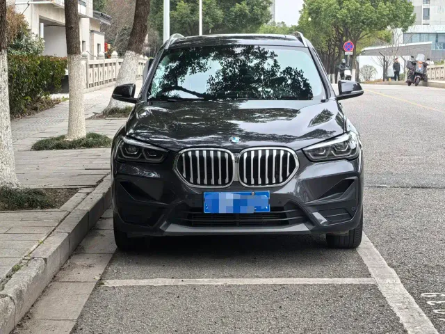 BMW X1 — Фото автомобиля 2
