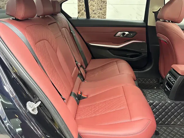 BMW 3 Series — Фото автомобиля 11
