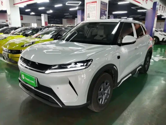 Фотография автомобиля — BYD Yuan UP