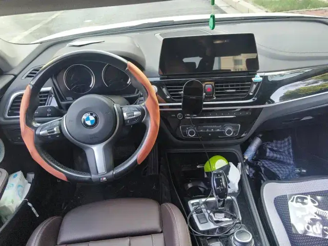 BMW 1 Series — Фото автомобиля 12