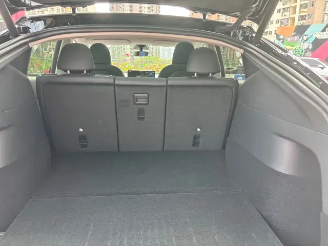 Tesla Model Y — Фото автомобиля 7