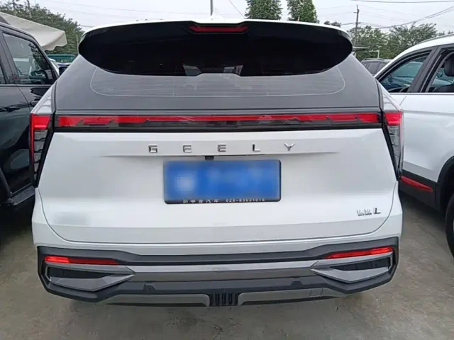 Geely Boyue L — Фото автомобиля 5